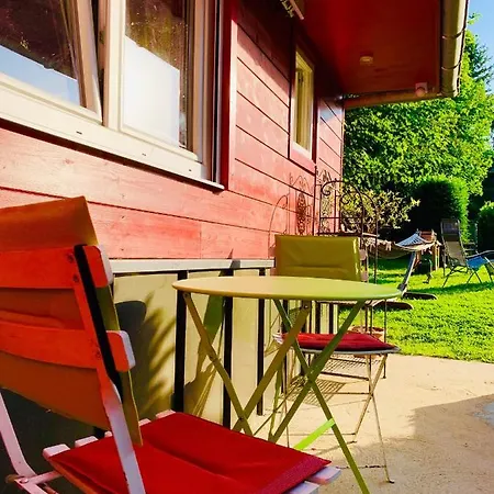Le Cabanon De Bed & Breakfast *